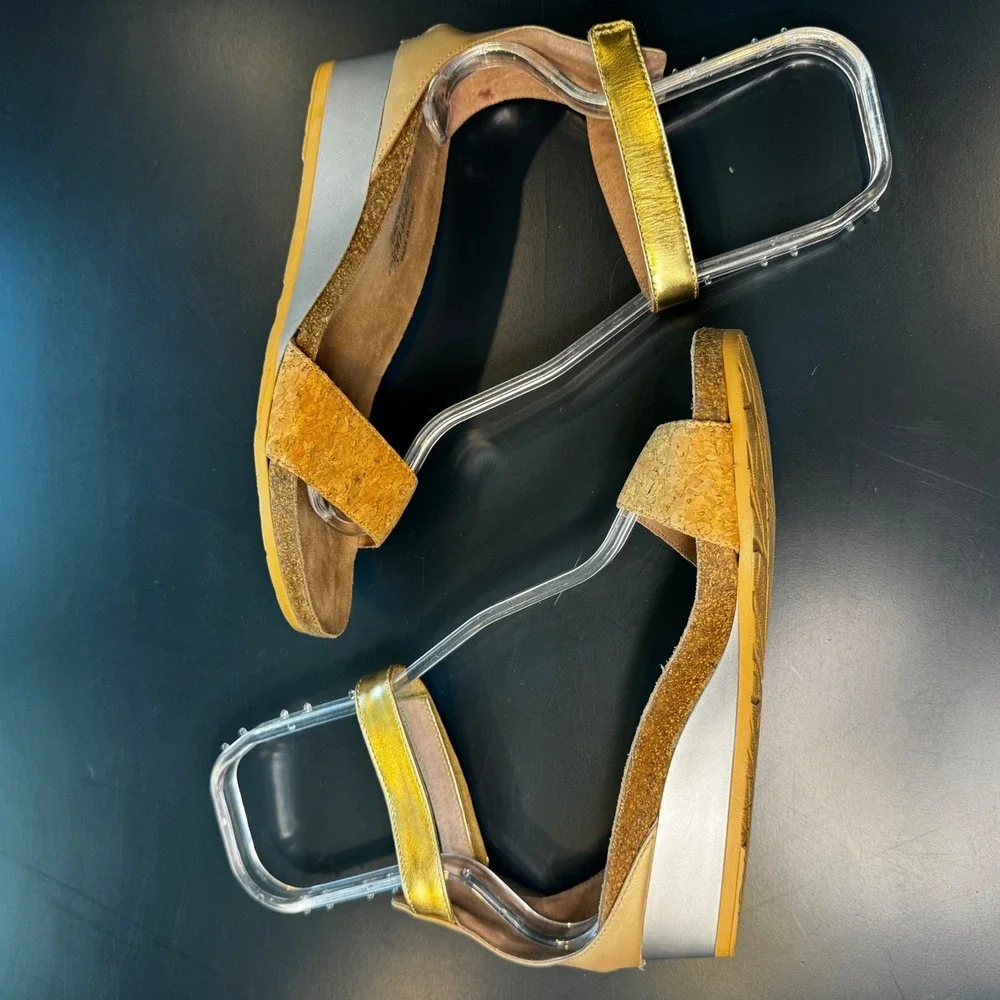 Naot Women 6-6.5 EU 37 Beige Gold Leather Cork Wedge Sandals Ankle Strap Israel